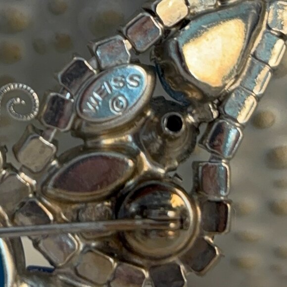 WEISS RHINESTONE BUTTERFLY BROOCH - Picture 8 of 8